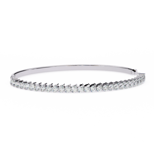 Stunning Bangle with Sparkling Diamonds - Timeless Elegance for Your Jewelry Collection